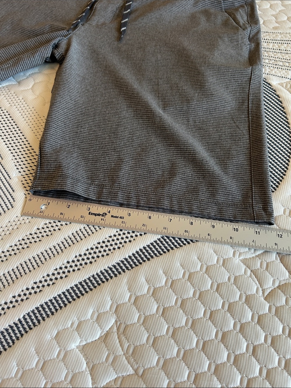Hang Ten Men's Gray Micro-Stripe Hybrid Shorts 38 - Picture 9 of 10
